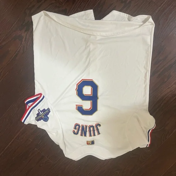 Josh Jung World Series Edition Jersey - Picture 4 of 4